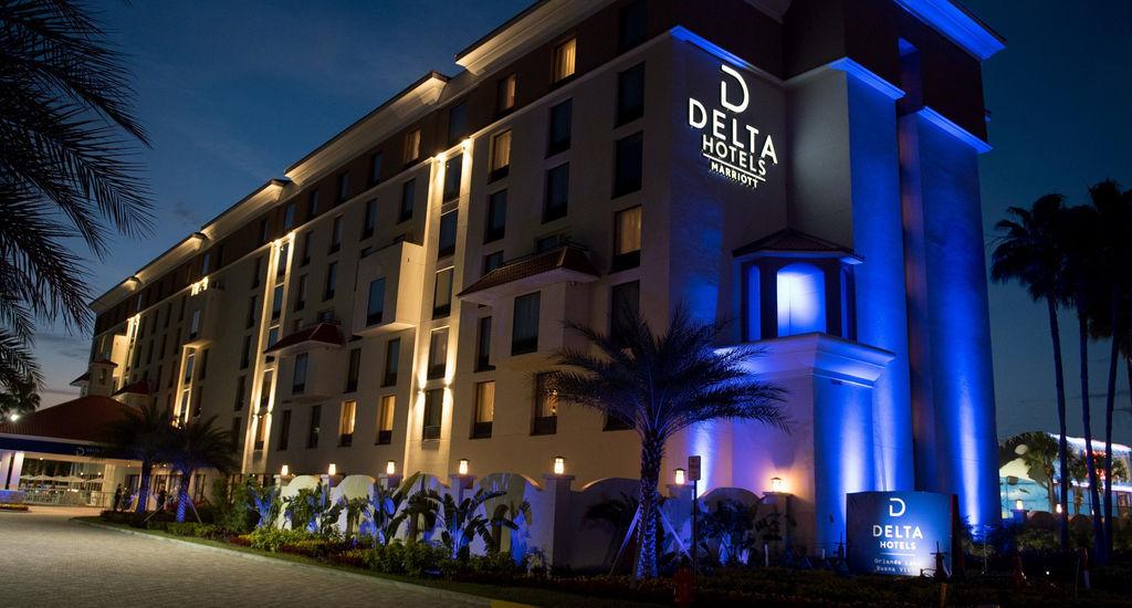 Delta Hotels By Marriott Orlando Lake Buena Vista Exterior photo