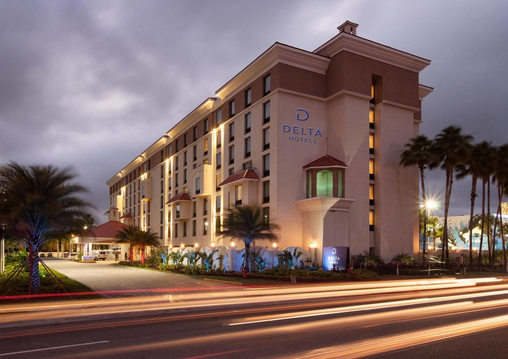 Delta Hotels By Marriott Orlando Lake Buena Vista Exterior photo